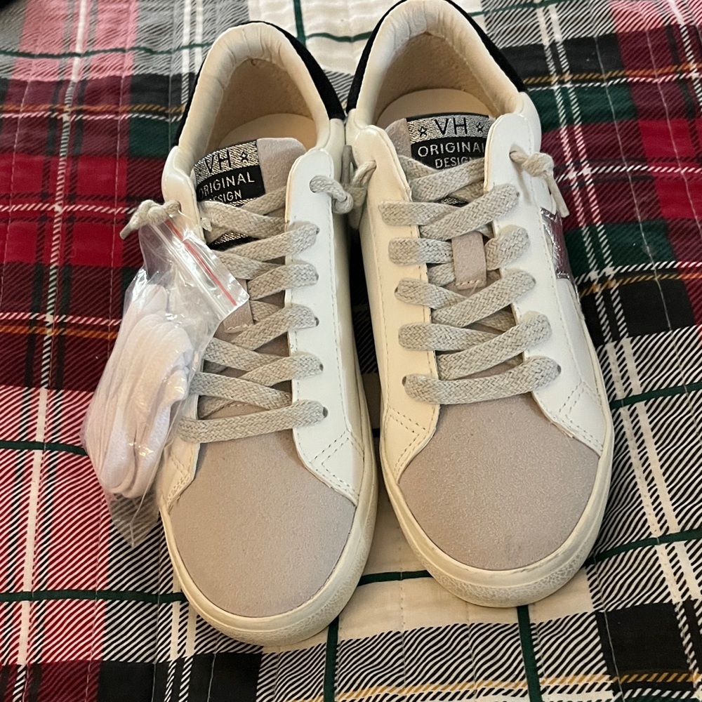 Golden Goose White and Beige Low-Top Sneakers